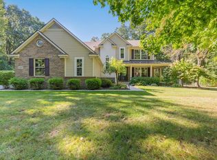 6420 Woodvine Dr, Chelsea, MI 48118