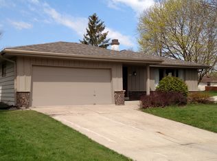 7947 S 56th St, Franklin, WI 53132