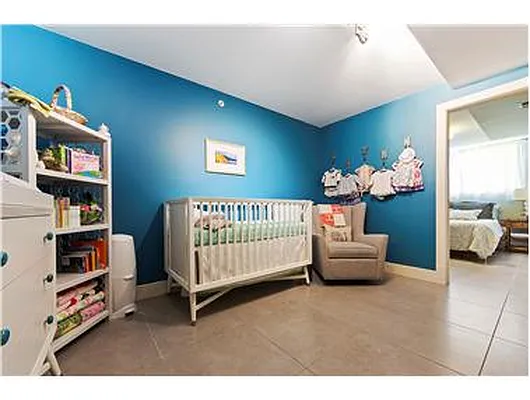 Rented by Douglas Elliman | media 16