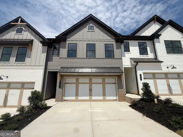 287 Brook Landing Cir, Auburn, GA 30011