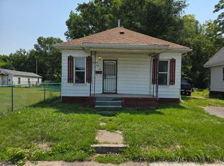 1962 S Martin Luther King Jr Dr, Springfield, IL 62703