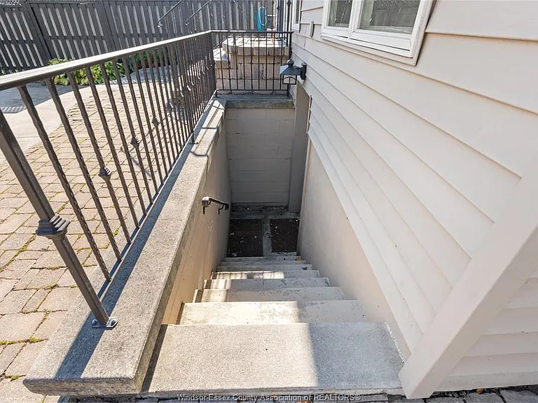 282 Rossini Blvd #LOWER — Photo 25