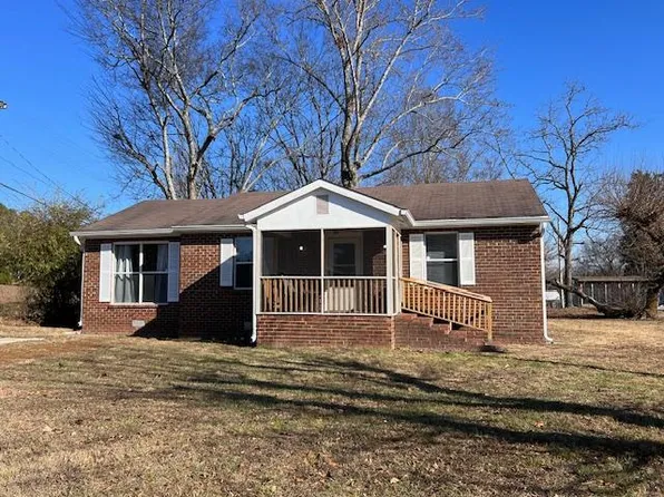 10556 Snow Hill Rd, Ooltewah, TN 37363