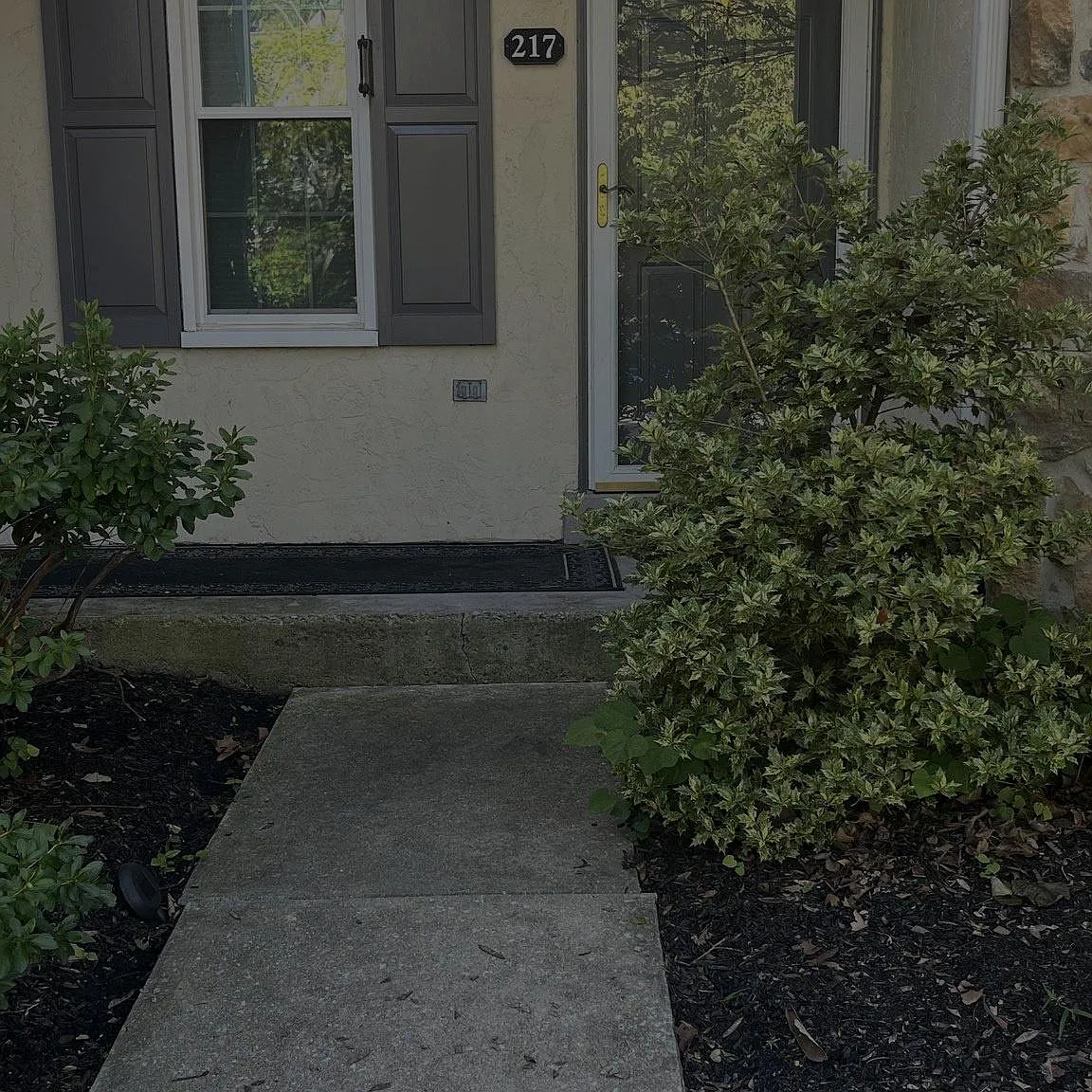 2 bed, 2.0 bath, 1433 sqft, $2,100 — Photo 2
