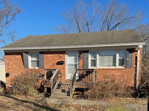 612 9th St SW #A, Charlottesville, VA 22903