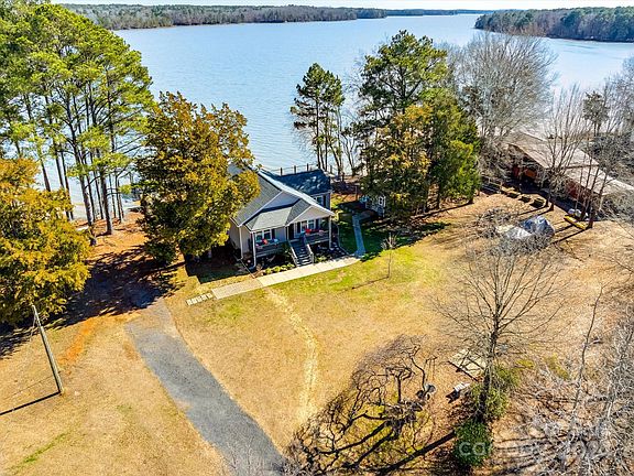 3rd image of 291 S Waters Edge Dr