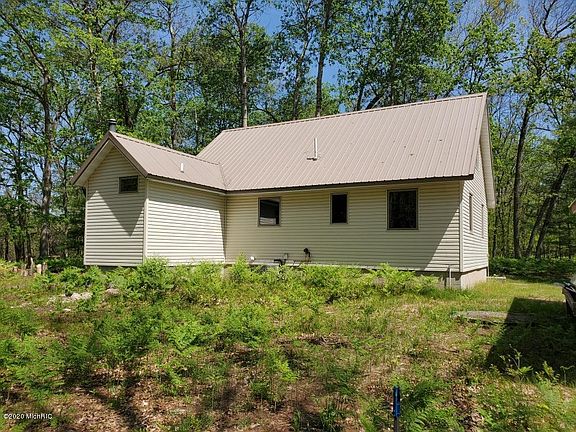 3rd image of 10965 S Birchwood Dr