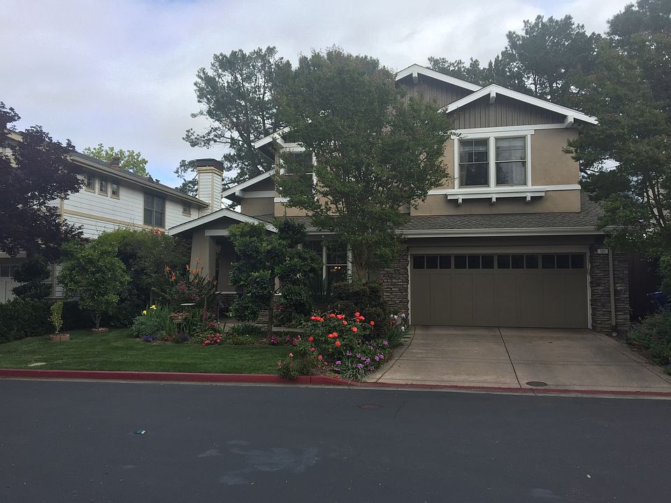 2nd image of 121 Serra Ct