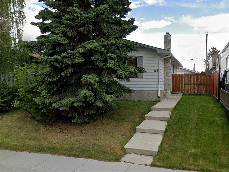 1st image of 84 SW Maranda Close NE