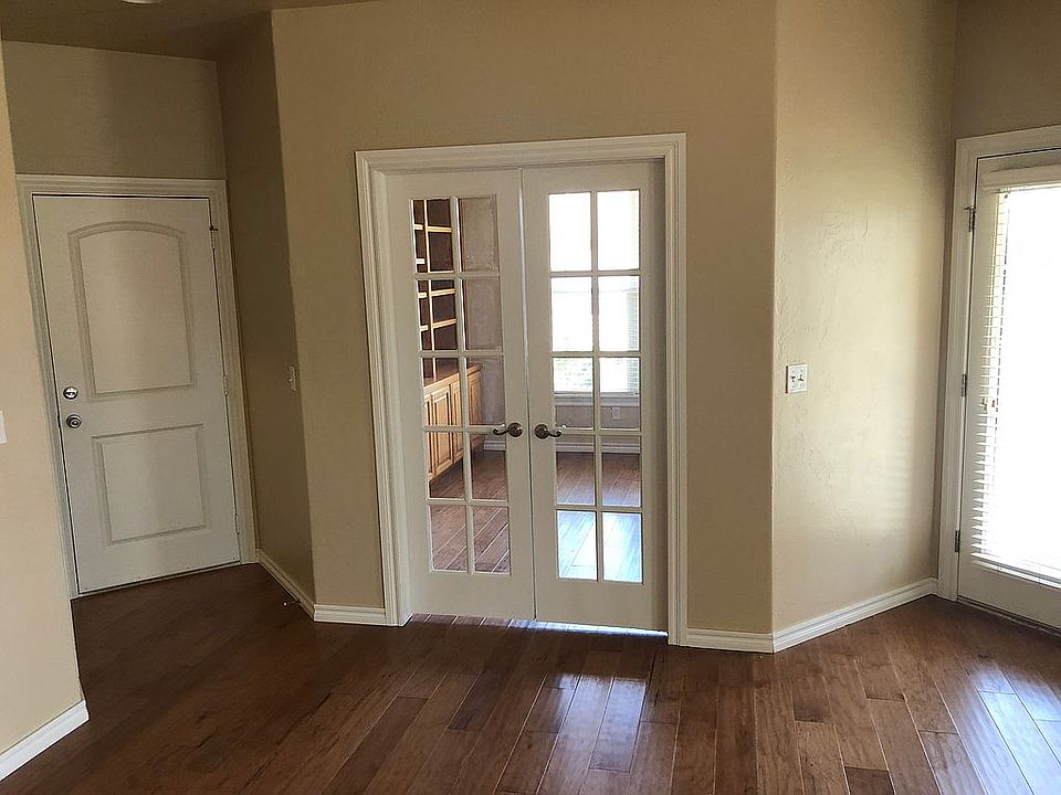 1st image of 1904 S Cowboy Ct