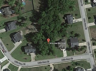 2816 Little Gem Cir, Winterville, NC 28590
