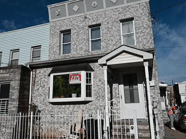 102 Clendenny Avenue image 1 of 11