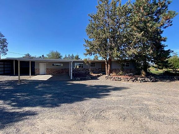 2nd image of 720 NW Glass Dr