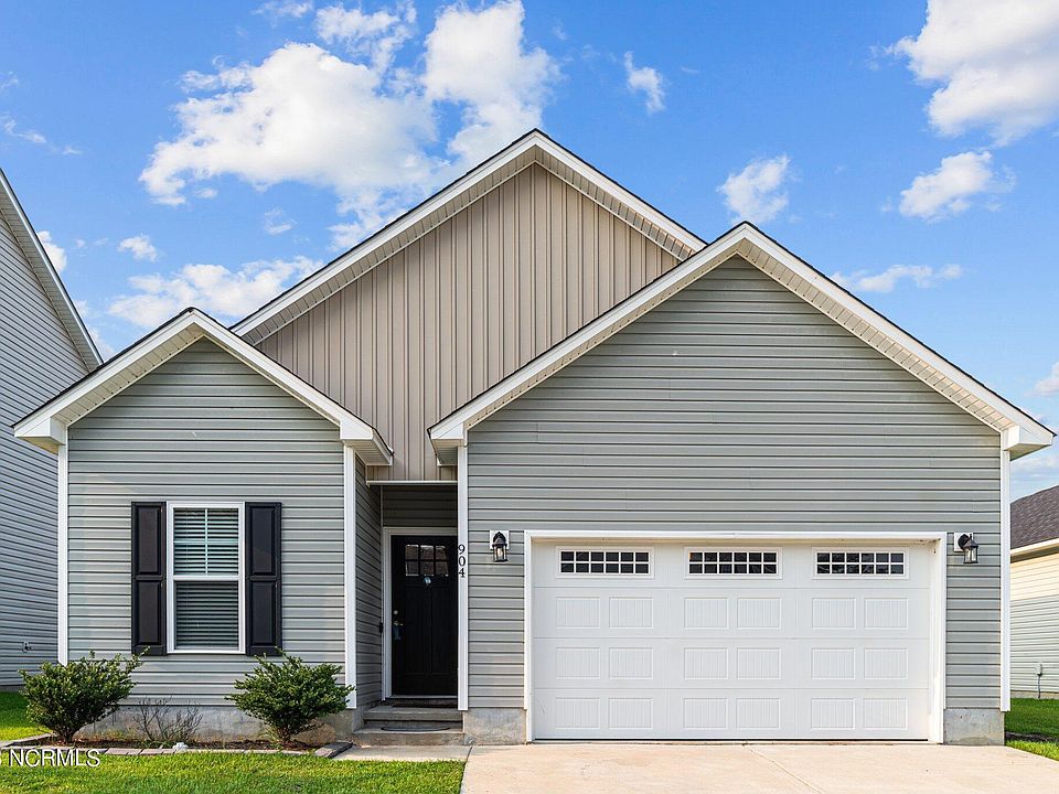 1st image of 904 Jade Lane