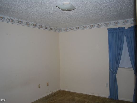 4th image of 908 Catalpa Ct