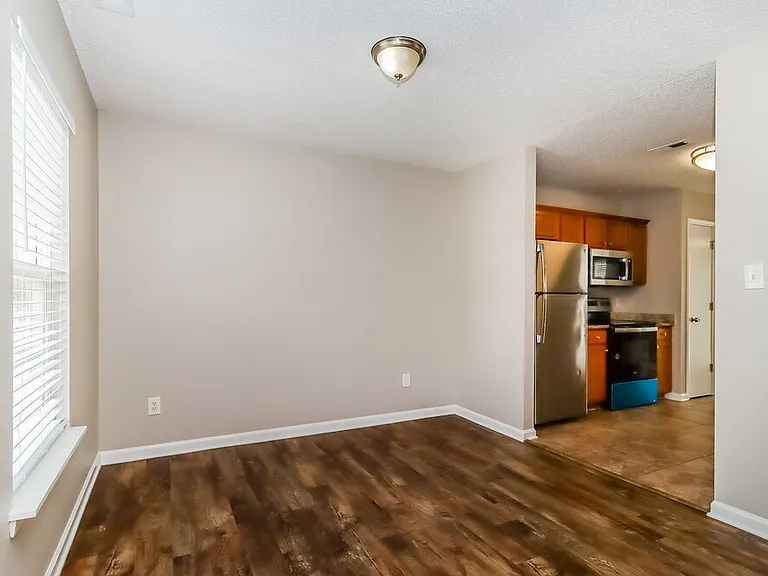2203 Pimpernel Rd — Photo 10