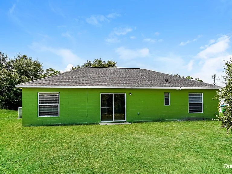 2980 N Huron Dr — Photo 15