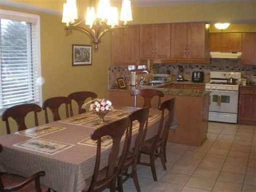 3rd image of 15362 Lincolnshire Ln
