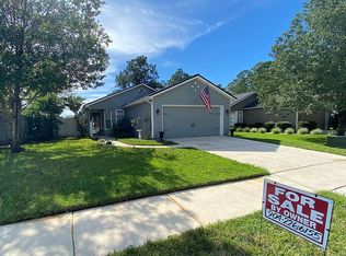 1904 Hunters Trace Cir, Middleburg, FL 32068