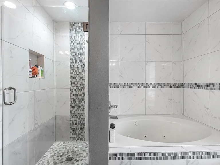 12123 Ravens Nest Ln — Photo 17