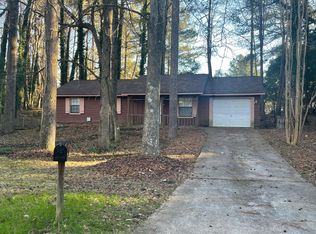 9252 Woodhill Ln, Jonesboro, GA
