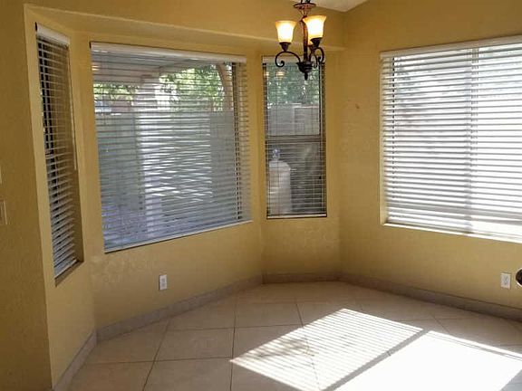 5th image of 1520 E Park Ave