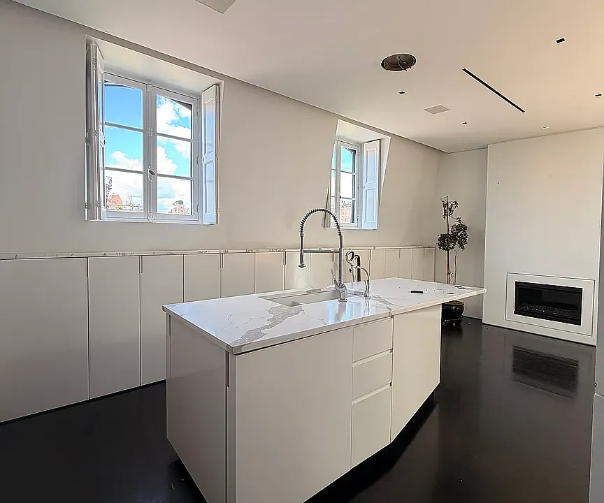 369 Bleecker St #PENTHOUSE