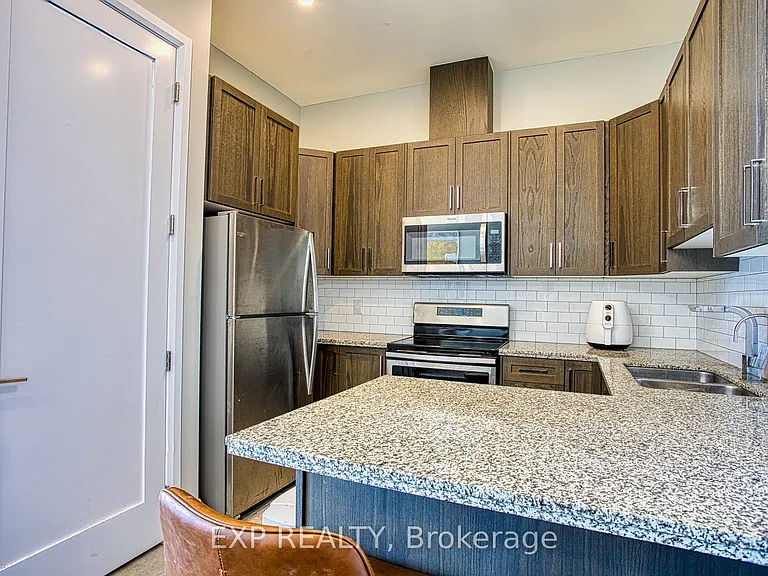 101 Locke St S #616 — Photo 8