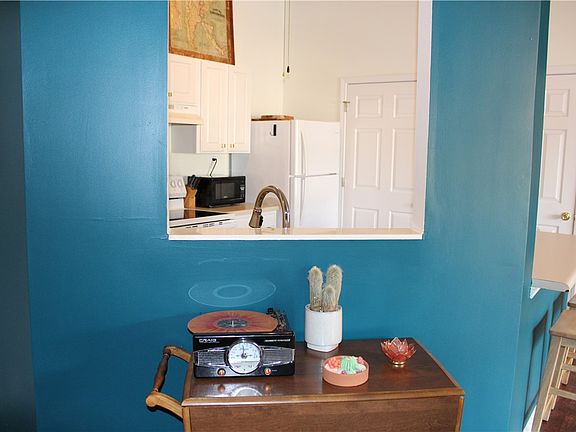 2nd image of 151 Wexford Dr Unit 302