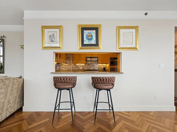 10 Little St W #36C, Brooklyn, NY 11201