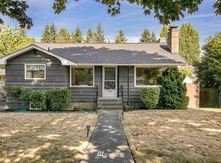 3824 48th Ave SW, Seattle, WA 98116