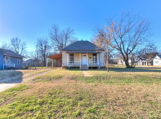 521 N 11th St, Guthrie, OK 73044