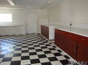 5th image of 2964 Edgewood Dr