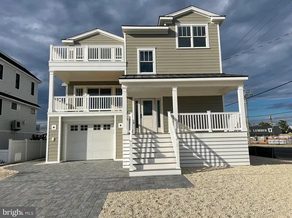 101 N 1st St, Surf City, NJ 08008