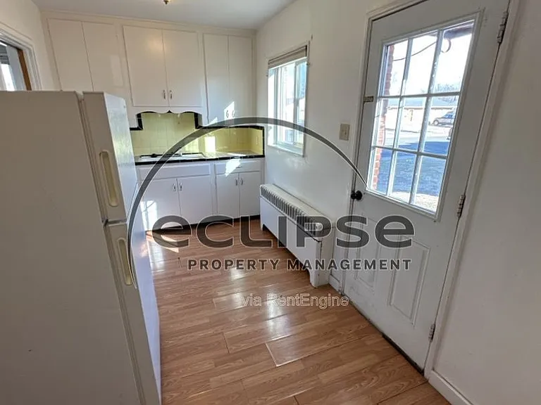 1823 Gunnison Ave — Photo 9