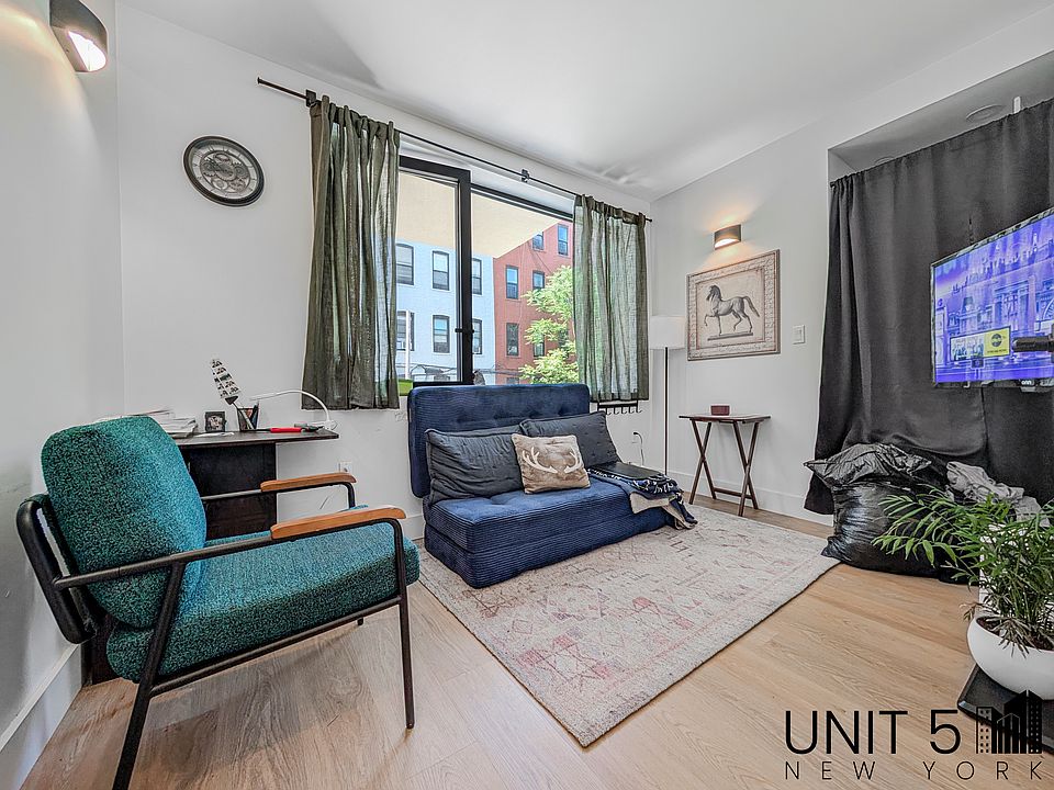 1st image of 1312 Lincoln Pl #2A