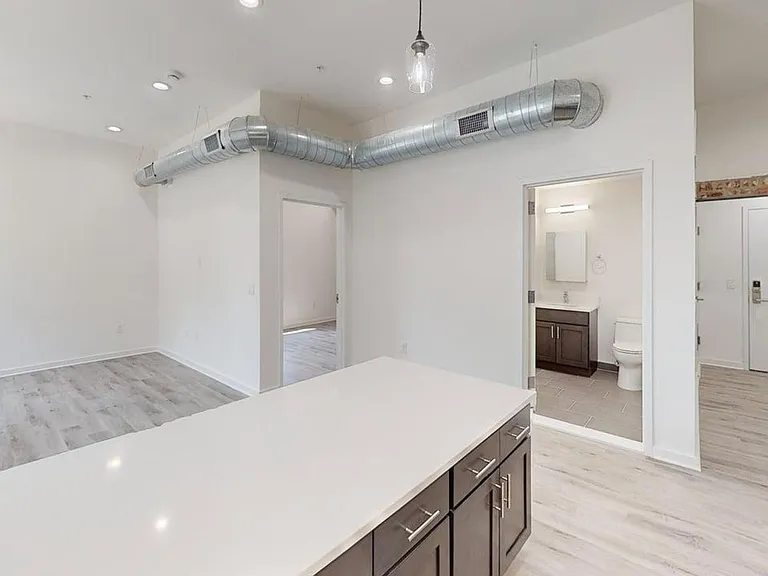 The Roseville — Photo 10