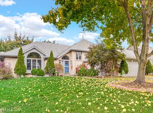 120 E Margaret Ter, Cary, IL 60013