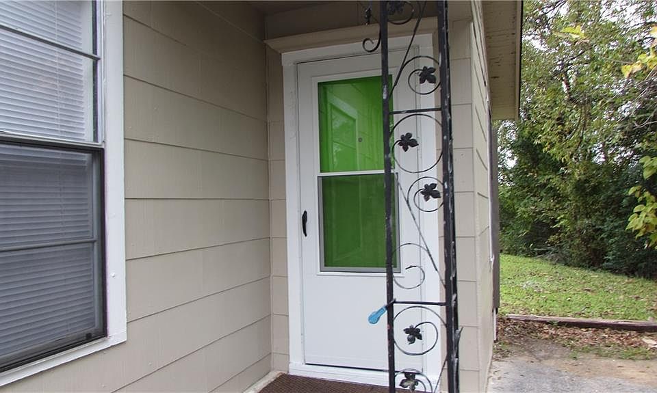 1st image of 333 Nursery Ln