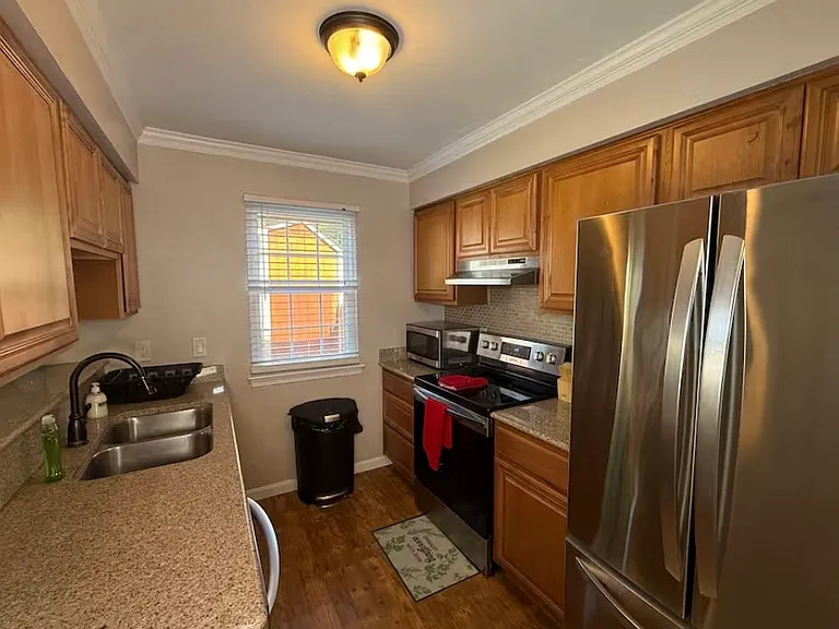 929 Still Harbor Cir — Photo 8