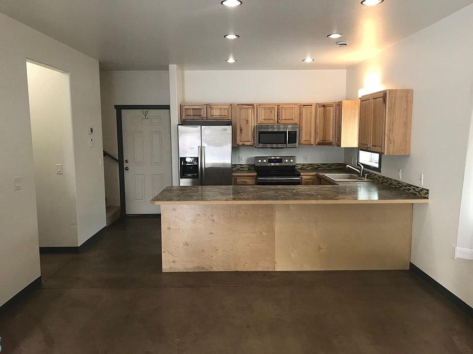 1st image of 2716 18th Ave