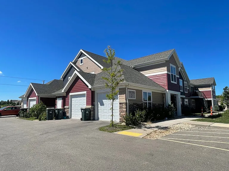 1270 Stonewood Xing — Photo 43