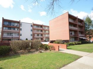 446 Hoodridge Dr APT 404, Pittsburgh, PA