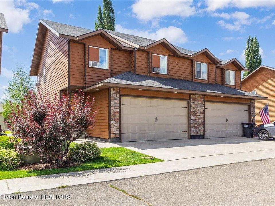 1st image of 718 Valley Centre Dr #6