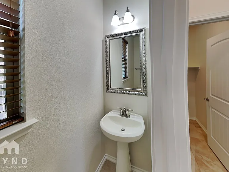 1125 Sampley Ln — Photo 22