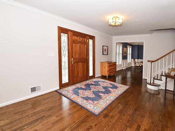 5th image of 2437 Royalview Ct