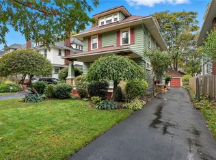 42 Laurelton Rd, Rochester, NY 14609