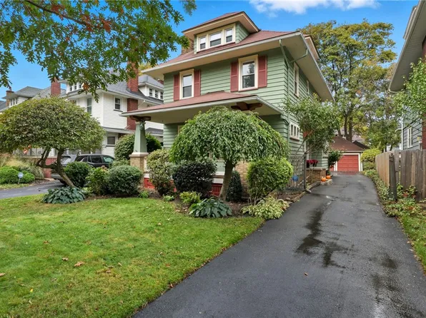 42 Laurelton Rd, Rochester, NY 14609