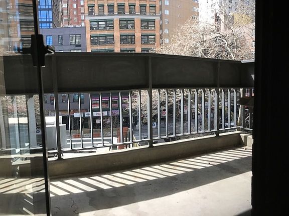 3rd image of 80 Gold St APT 4F