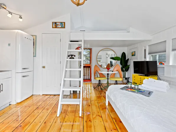 21 Dewey Avenue #U1, Provincetown, MA 02657